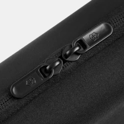 New Travel Essentials Tech Pouch Weitere Accessoires